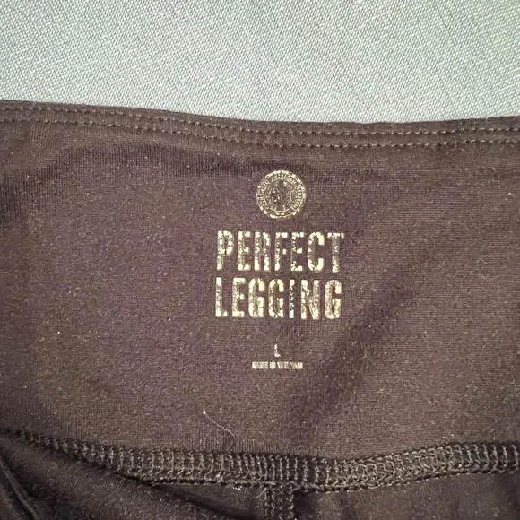 Perfect Legging - Picture 3 of 3